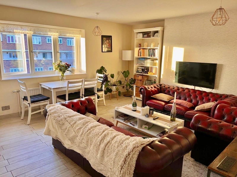 Room Hawes Street in Greater London
