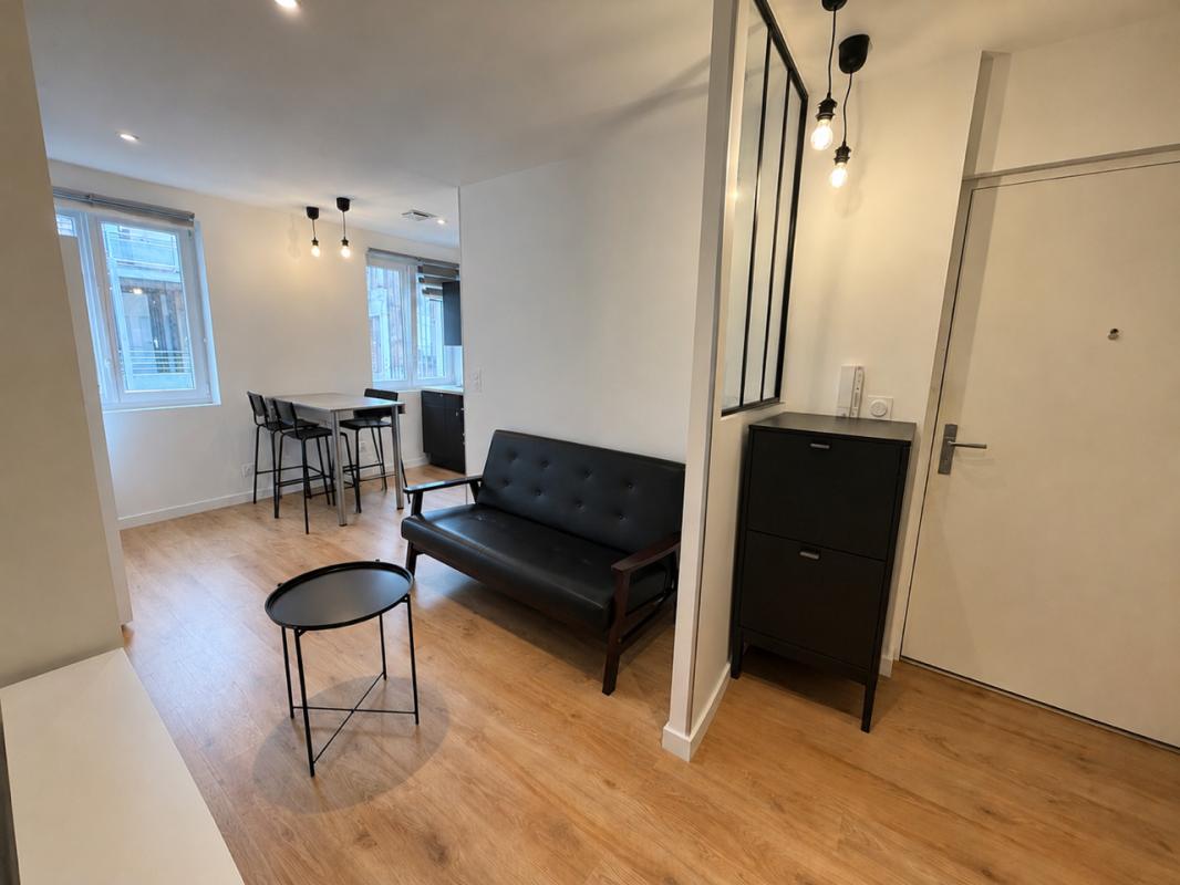 Appartement Rue Claude Delaroa à Saint-Étienne