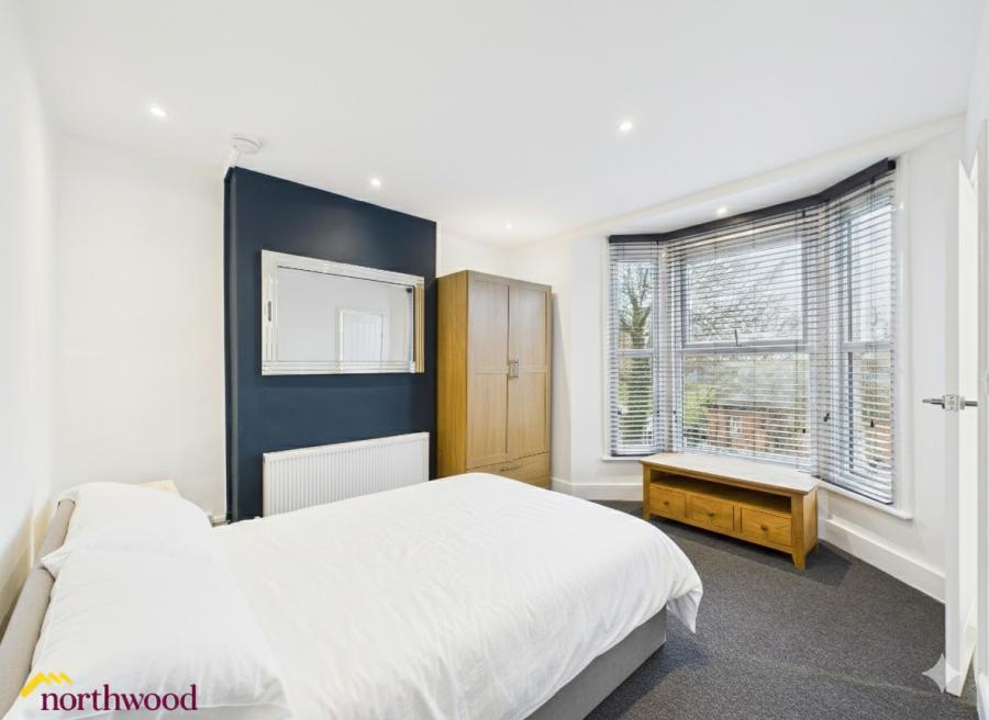Room High Street in Aylesbury