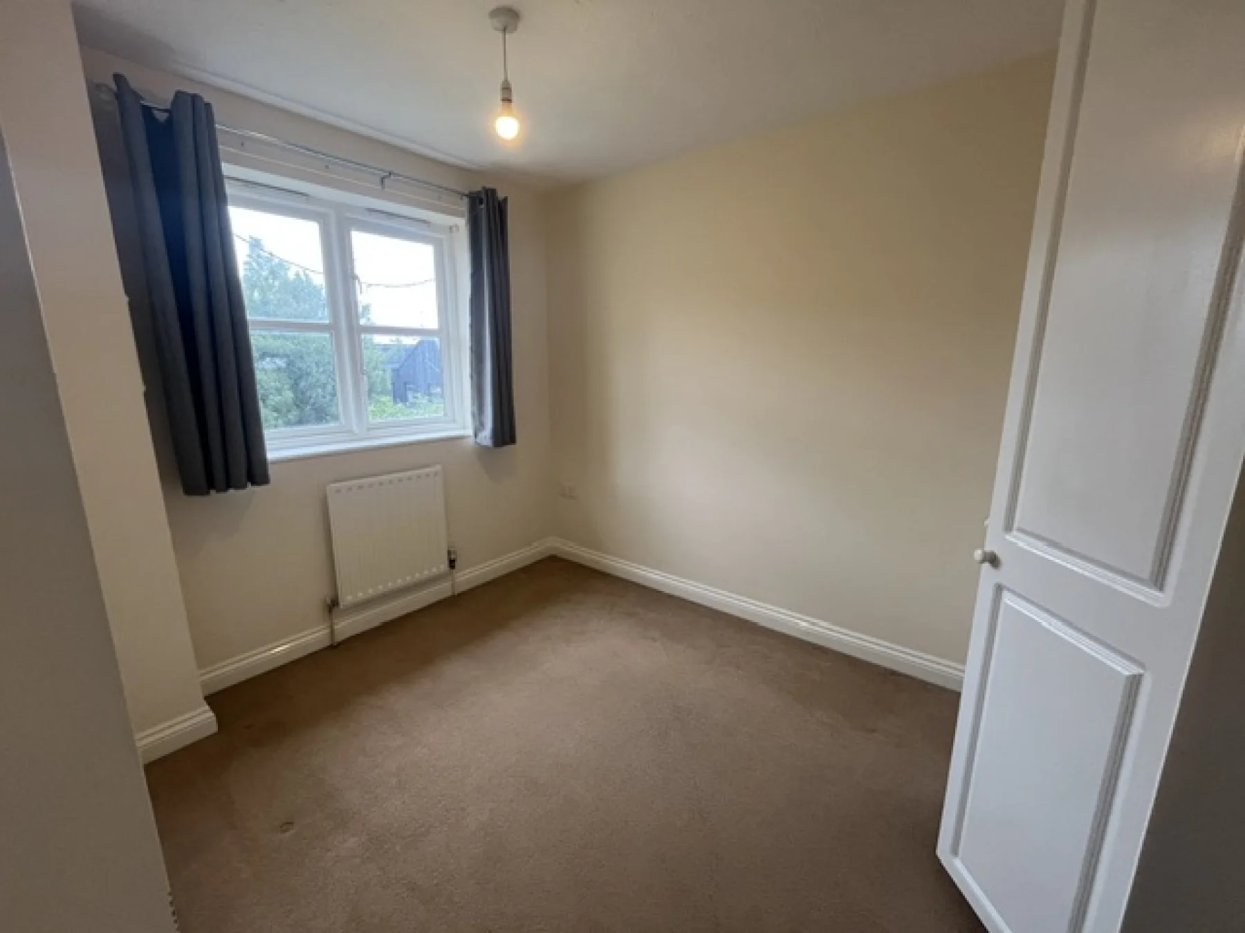 Flat Swan Lane in Winchester