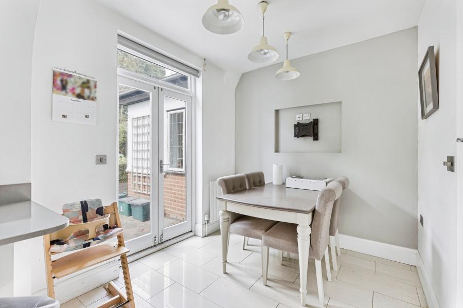 House Flora Grove in St Albans