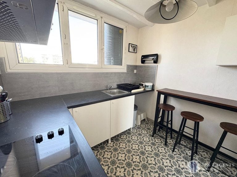Flat Place Jean Baptiste Clément in Saint-Martin-d'Hères