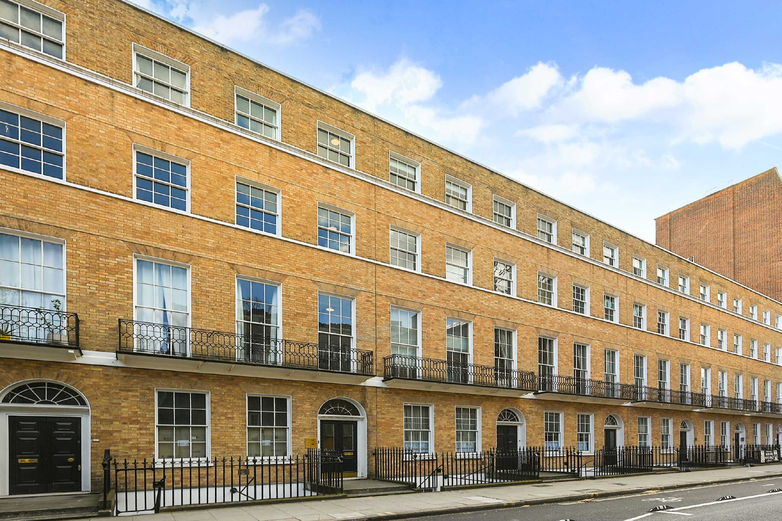 Flat Tavistock Place in Greater London