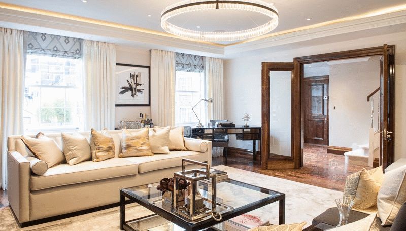Flat Grosvenor Hill in City of Westminster