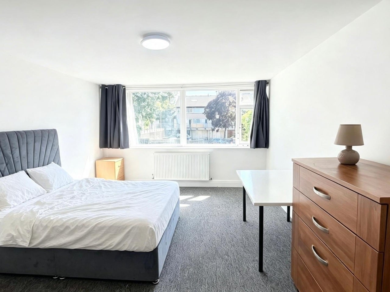 Room Barchester Close in Greater London