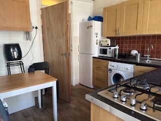 Room Lindley Street in Greater London