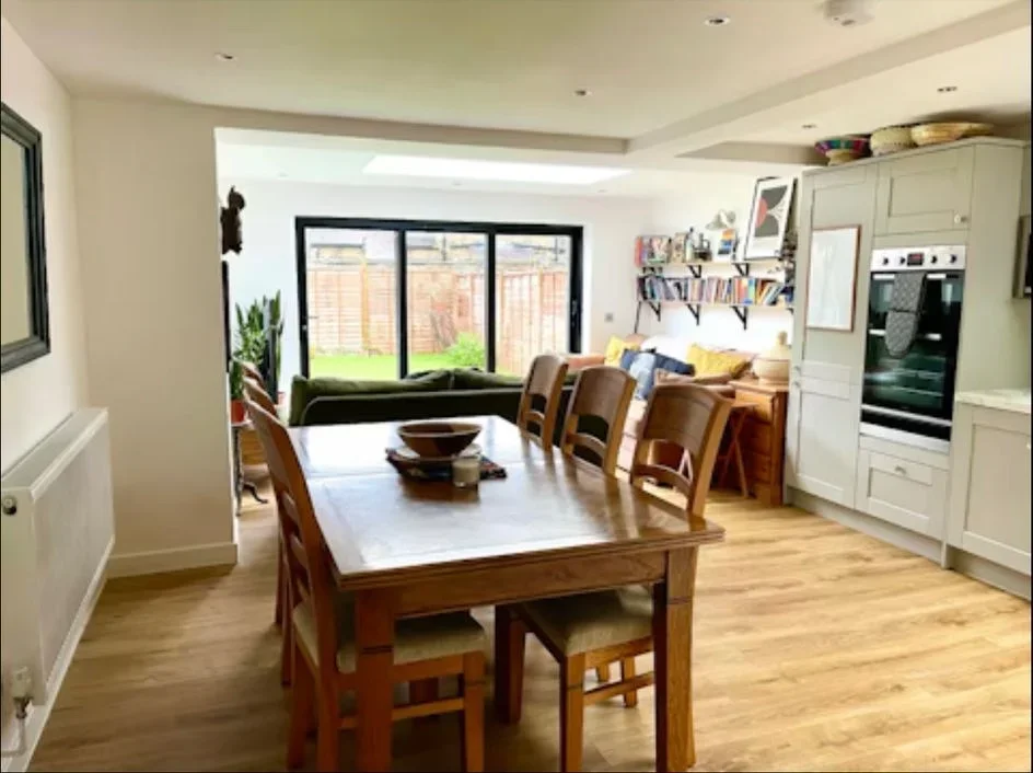Room Naylor Road in Greater London