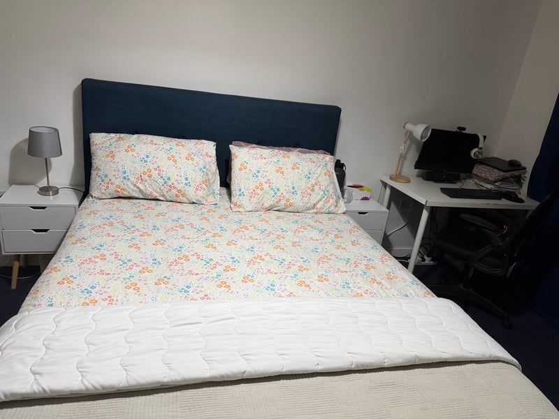 Room High Street in Greater London