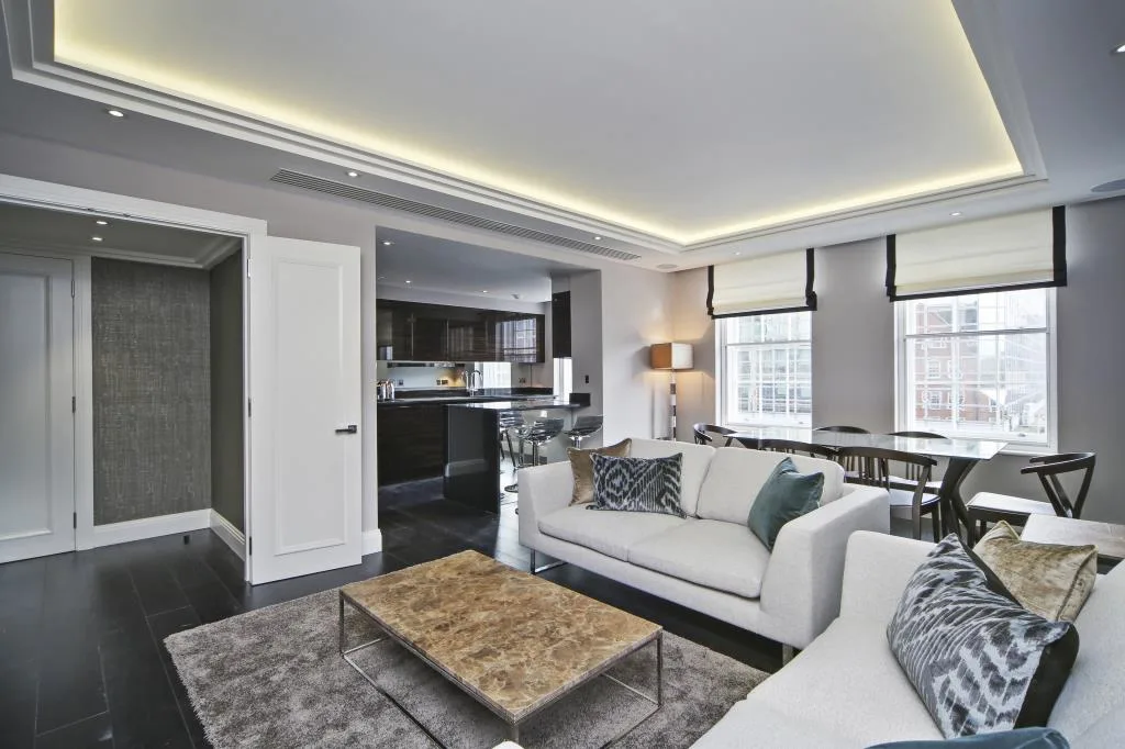Flat Eccleston Place in City of Westminster