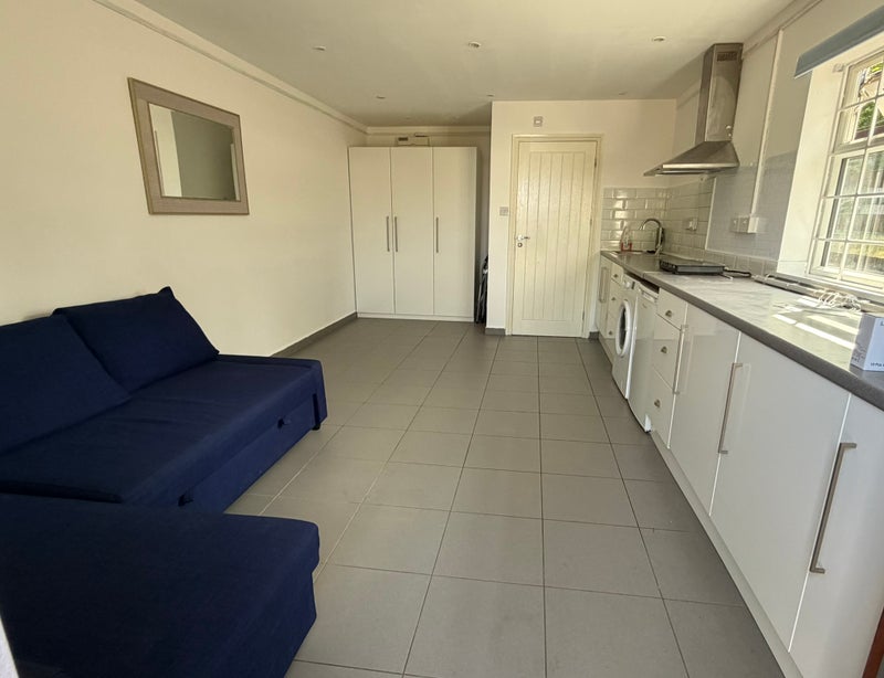 Room Frith Manor Farm Cottages in Greater London