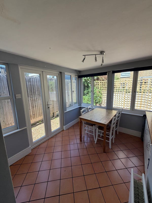 Room Kay Road in Greater London