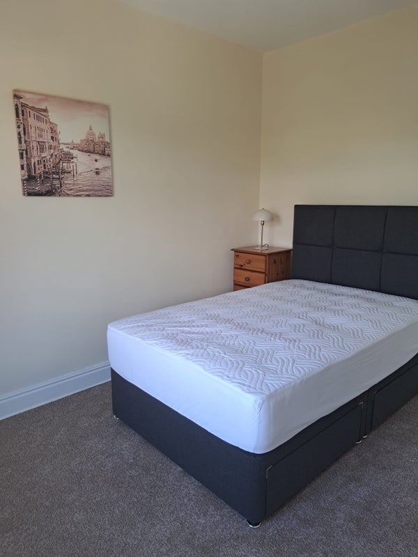 Room Dimsdale Parade West in Newcastle-under-Lyme