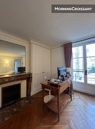Chambre Rue de Miromesnil à Paris
