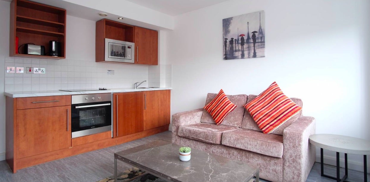 Flat Roland Gardens in Greater London