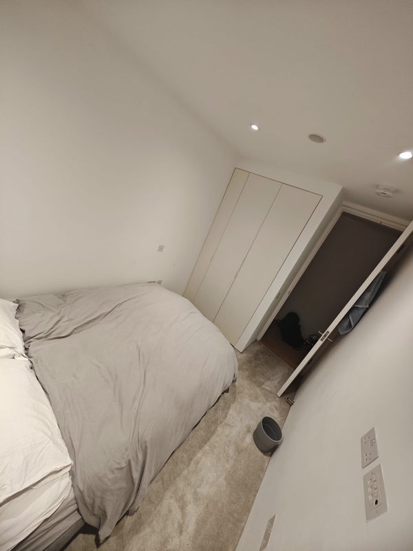 Room Gosfield Street in City of Westminster