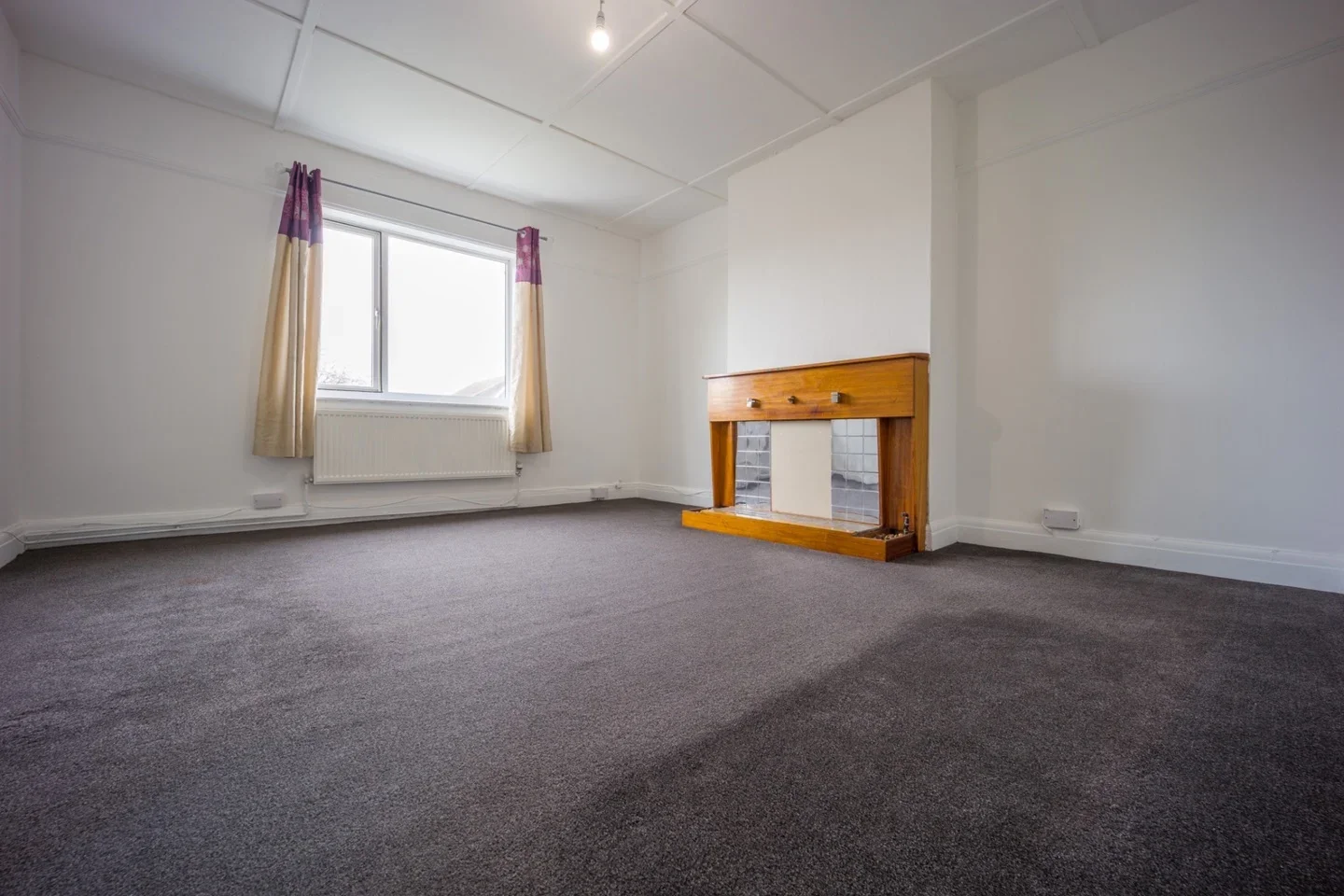 Flat Mayplace Road East in Greater London