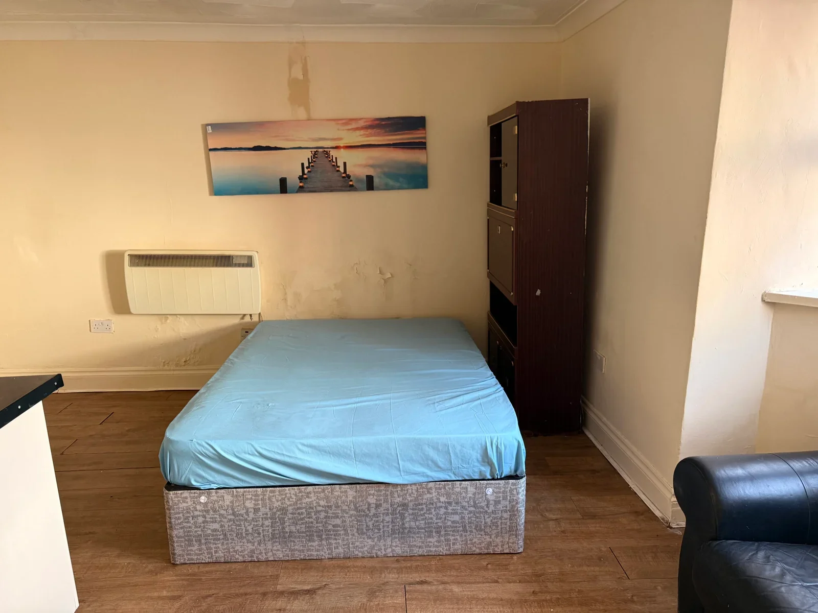 Room Cromwell Road in Luton