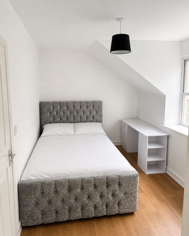 Room Stansfield Street in Manchester