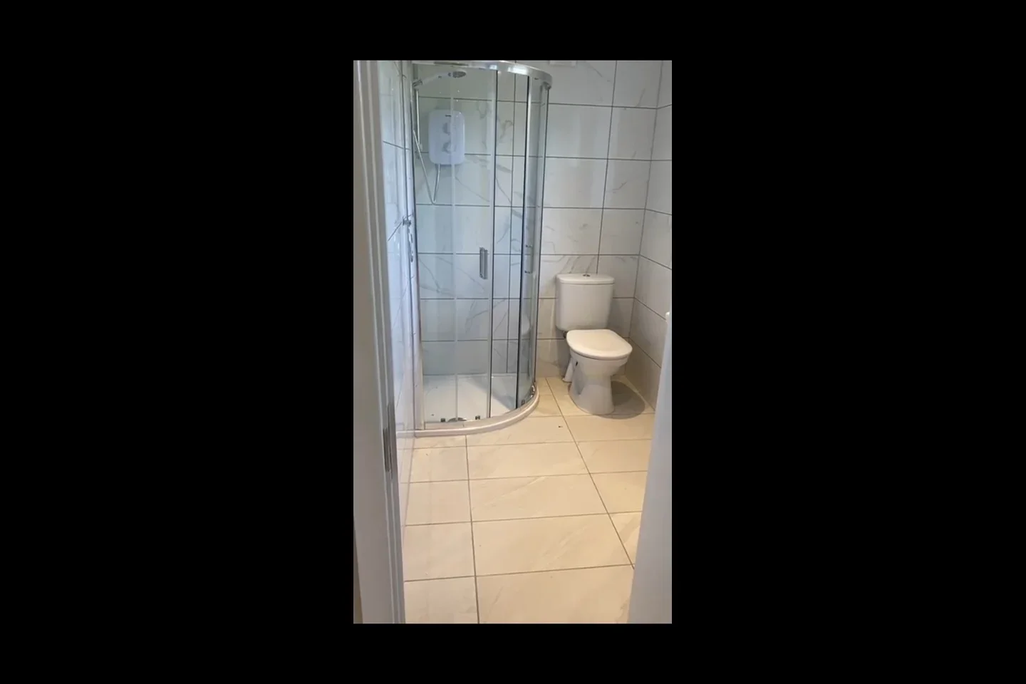 Room Star Lane in Greater London