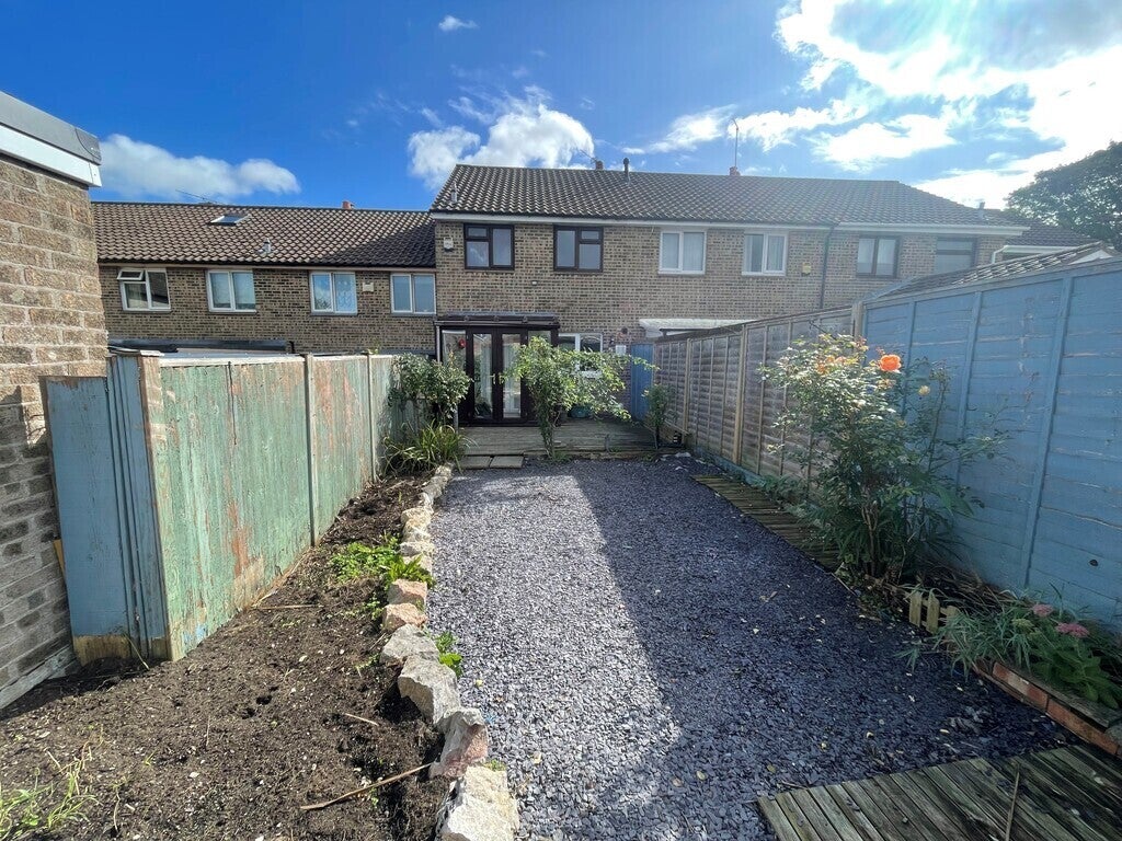 House Shaftgate Avenue in Shepton Mallet
