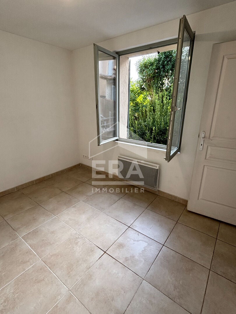 Flat Rue de la Plaine in Mazan