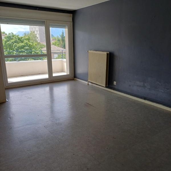 Appartement Allée Louise Michel à Échirolles