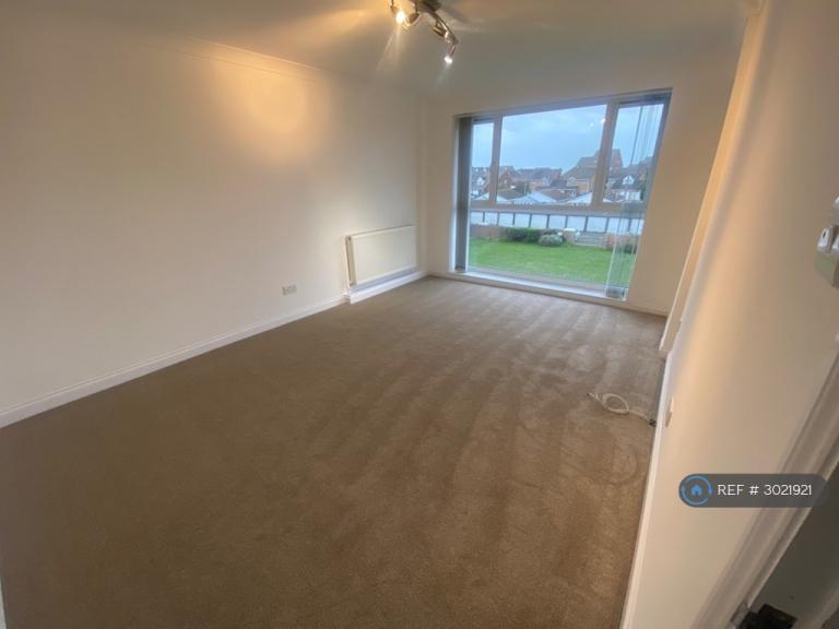 Flat Beatty Road in Eastbourne