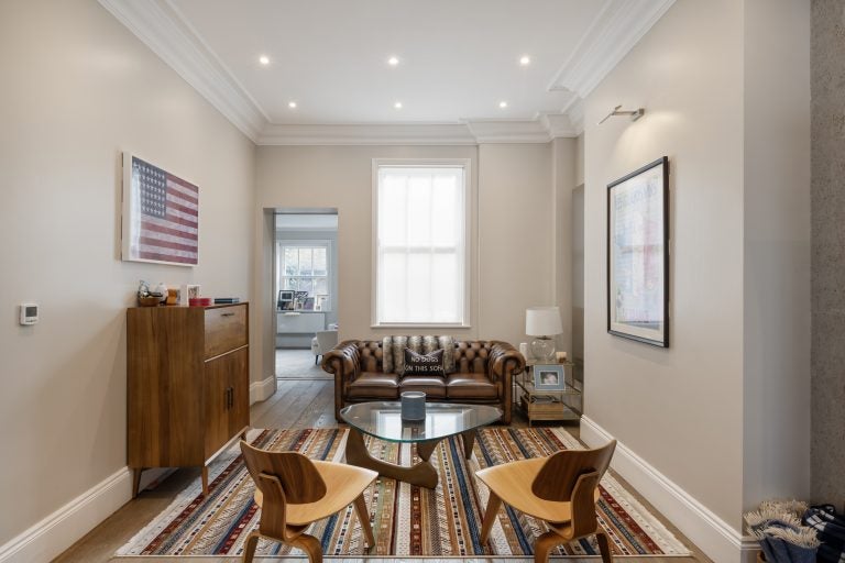 House Warwick Gardens in Greater London