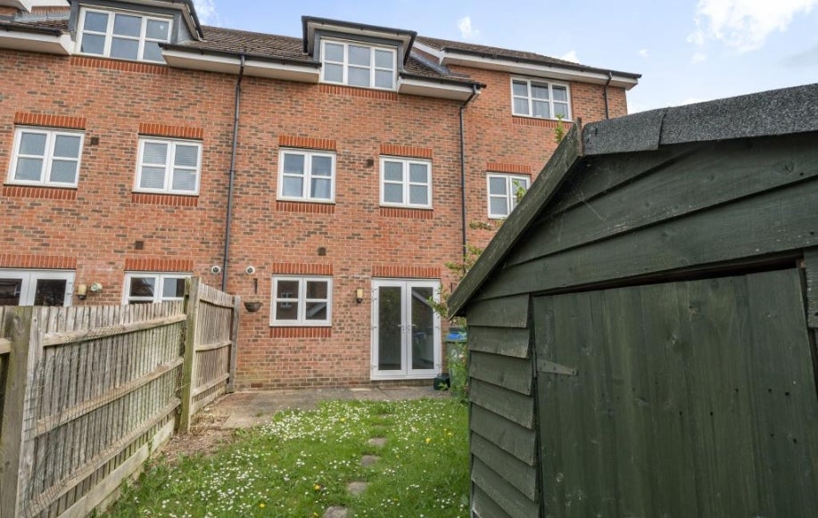 House Prothero Close in Aylesbury