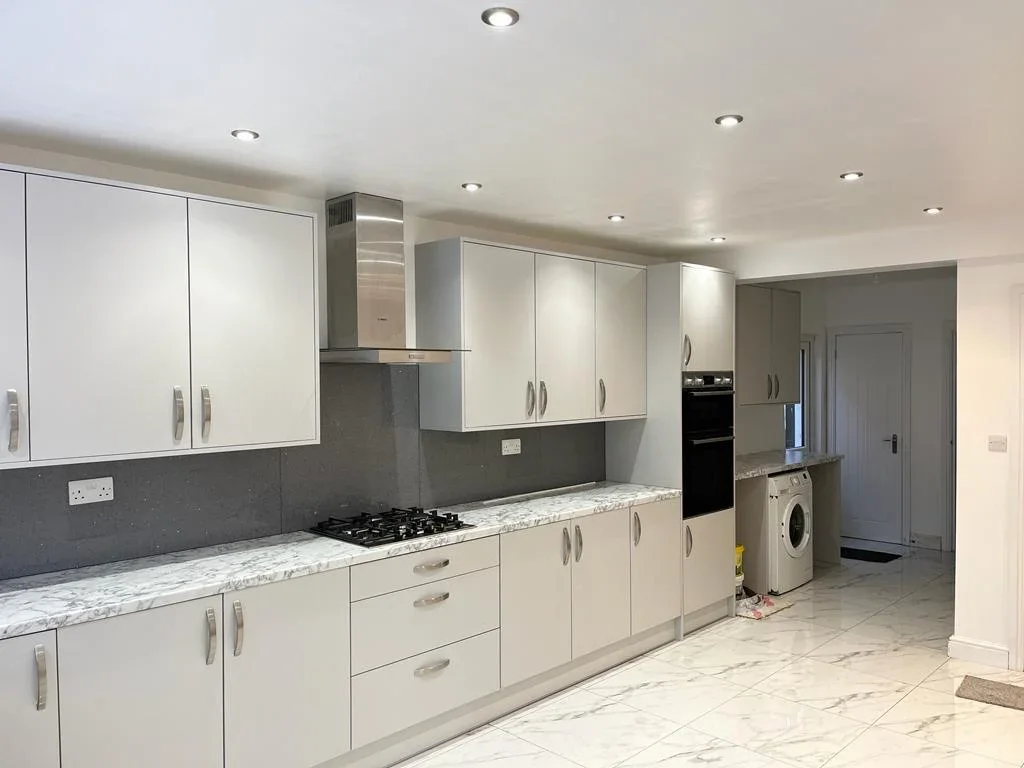 Room Boyn Valley Road in Maidenhead