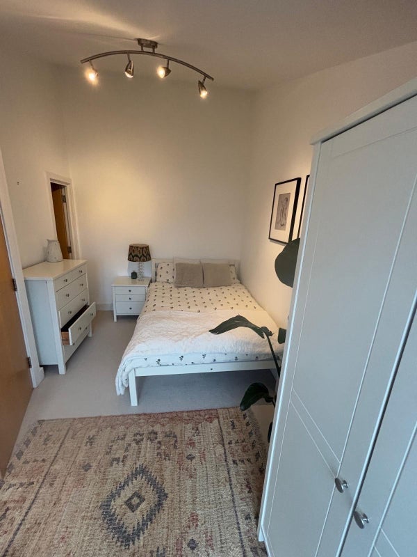 Room Magnolia Place in Greater London