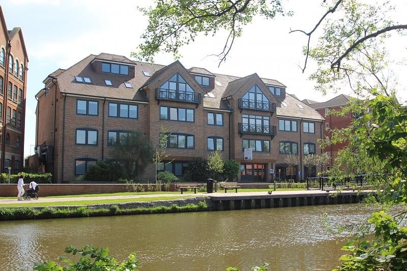 Flat Medway Wharf Road in Tonbridge and Malling