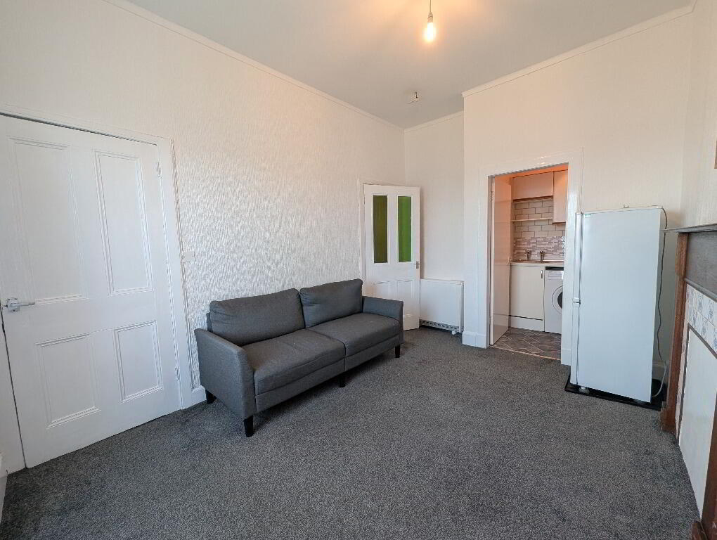 Flat New Mart Road in City of Edinburgh