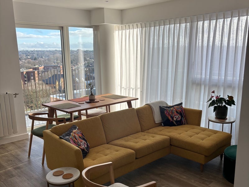 Room Banks Road in Greater London