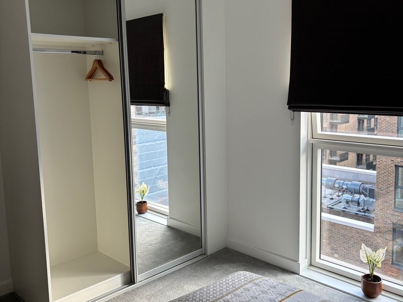 Room Banks Road in Greater London
