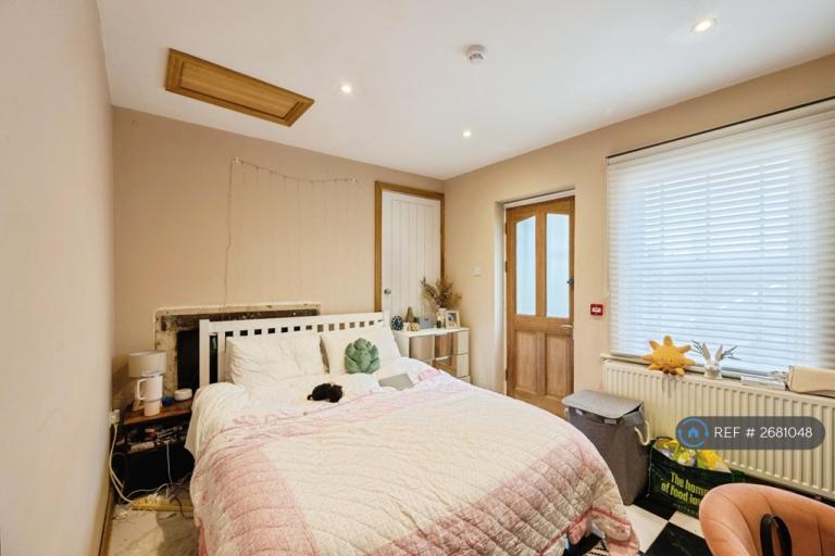 Flat Cleveland Place in Bath
