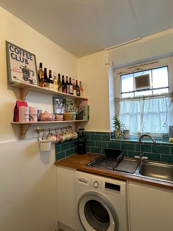 Room Welland Street in Greater London