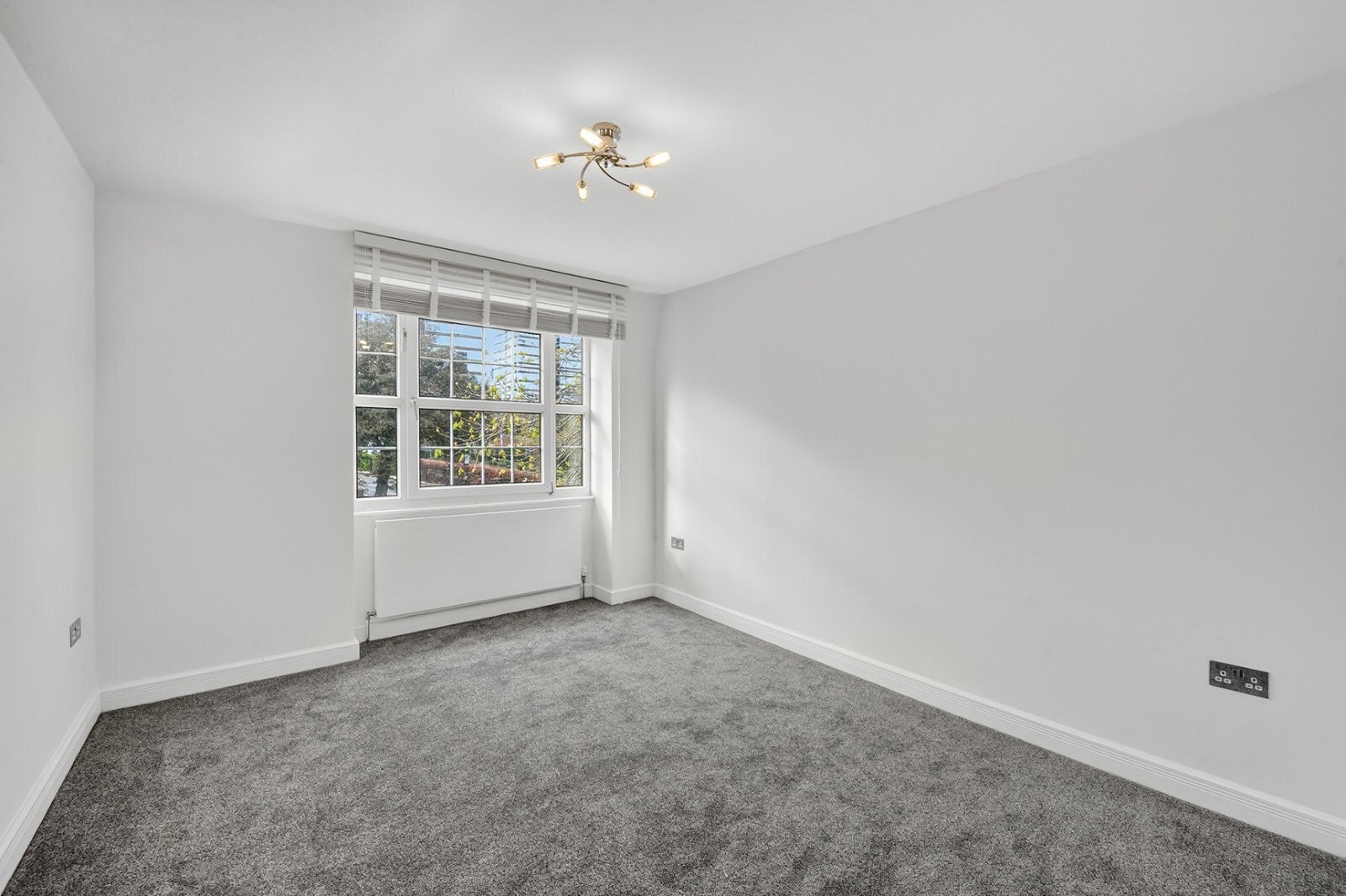 House Newstead Way in Greater London