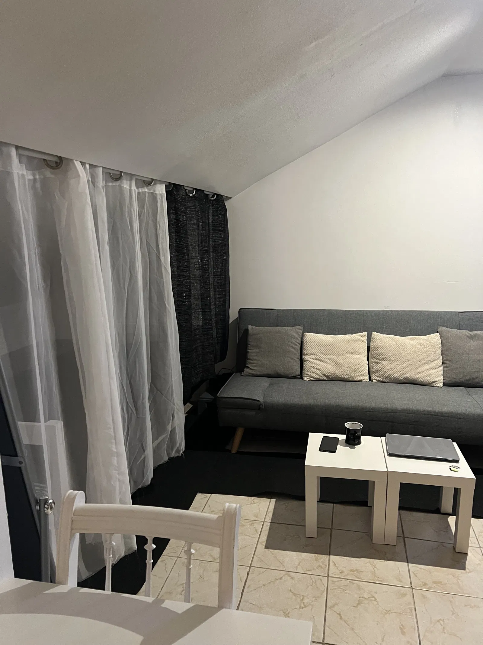 Room Rue Aimé Césaire in Saint-Genis-Pouilly