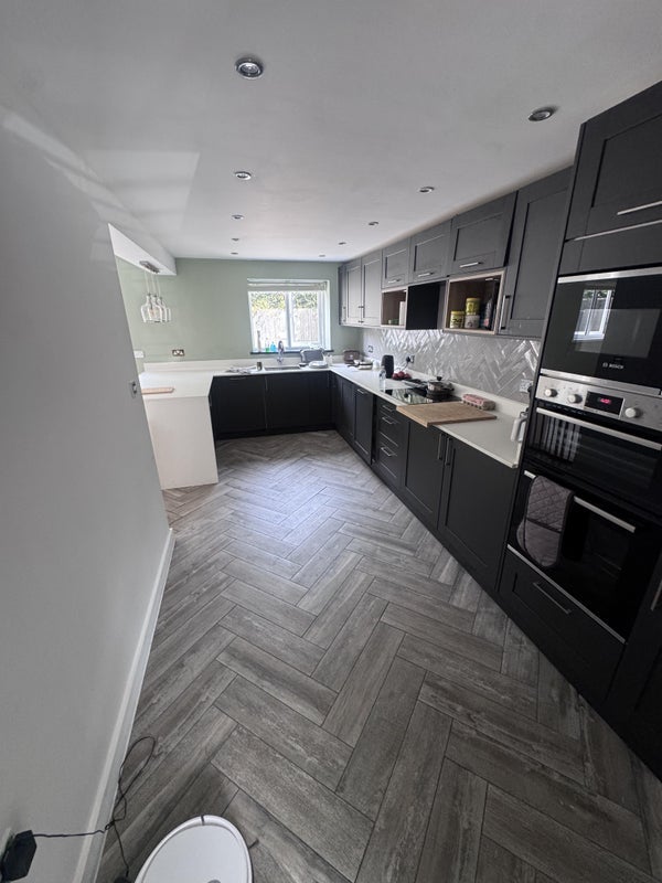 Room Coedriglan Drive in Cardiff
