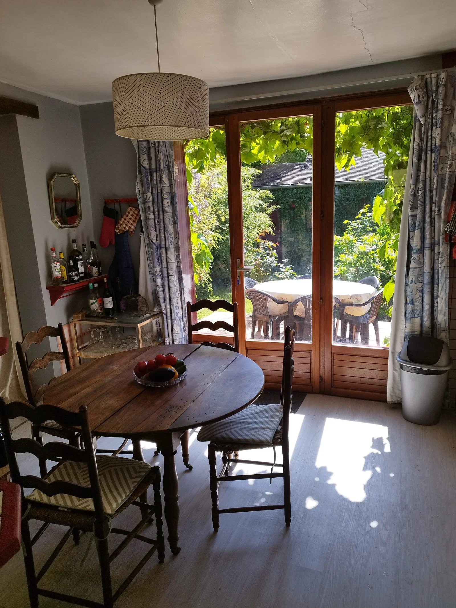 Chambre Rue Fortuné Fardouët à Sablons sur Huisne