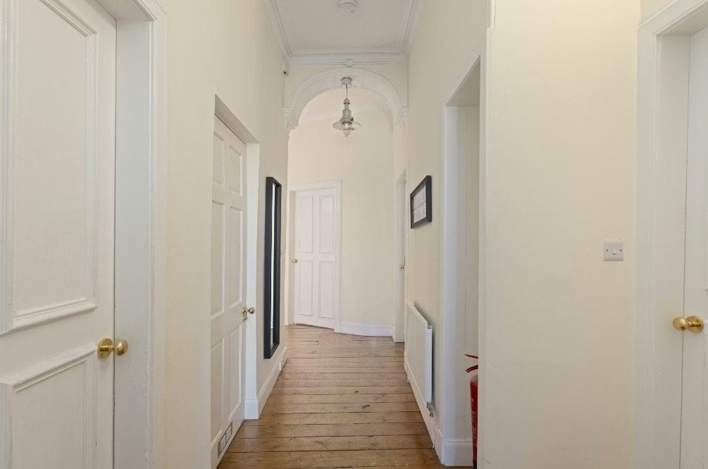 Flat Morrison Street in City of Edinburgh