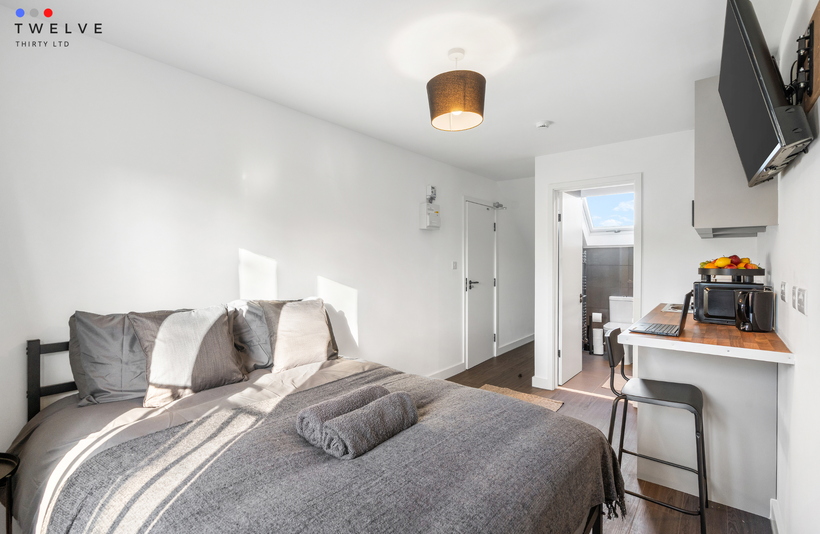 Room Upper Tulse Hill in Greater London
