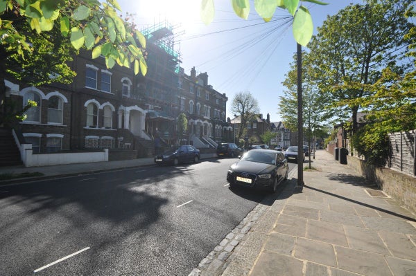 Flat Countess Road in London