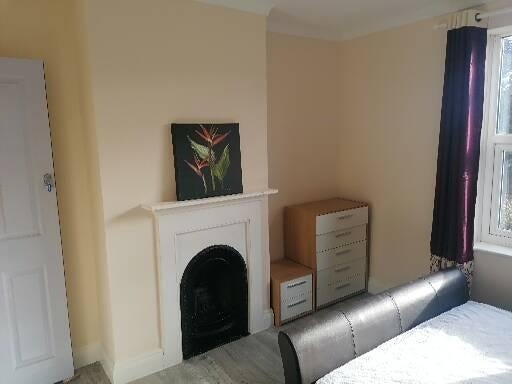 Room Bramford Road in Ipswich