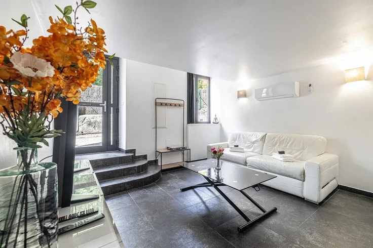 Flat Rue Pierre Graglia in Cannes