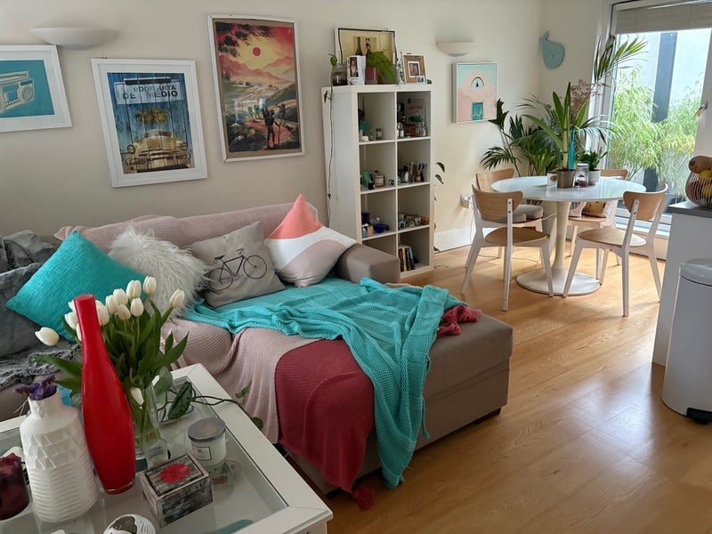 Flat Offord Street in Greater London