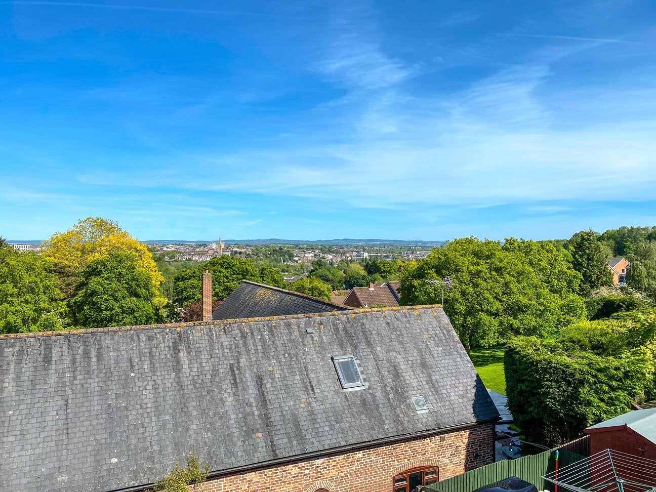 Flat Cleve Lane in Exeter