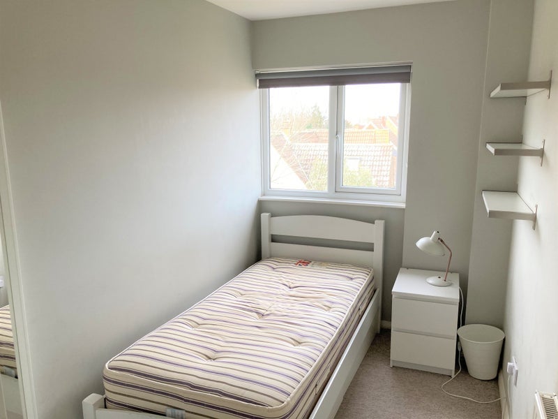 Room Boyd Close in East Hertfordshire
