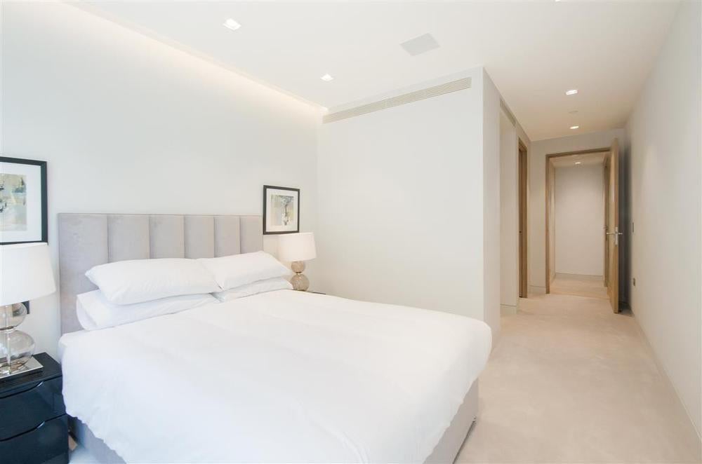 Flat Curzon Street in City of Westminster
